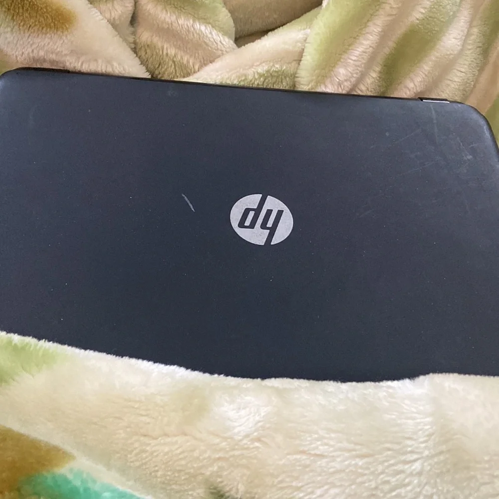 HP LAPTOP - Picture 5 of 8